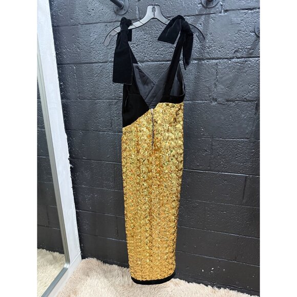 RAISA & VANESSA Sequinned Dress with Scallop Hem - Picture 7 of 10